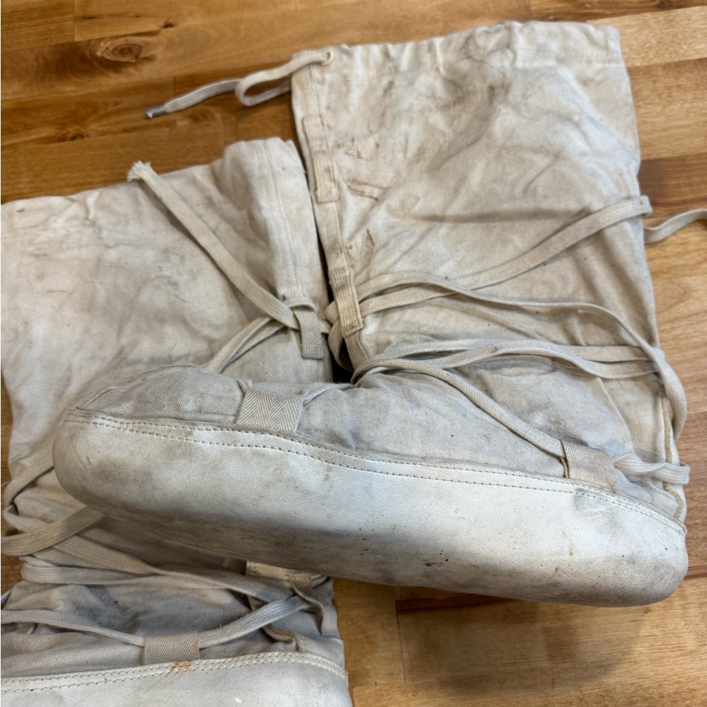 US WWII Mountain Alpine Troop Boot White Canvas Size Large